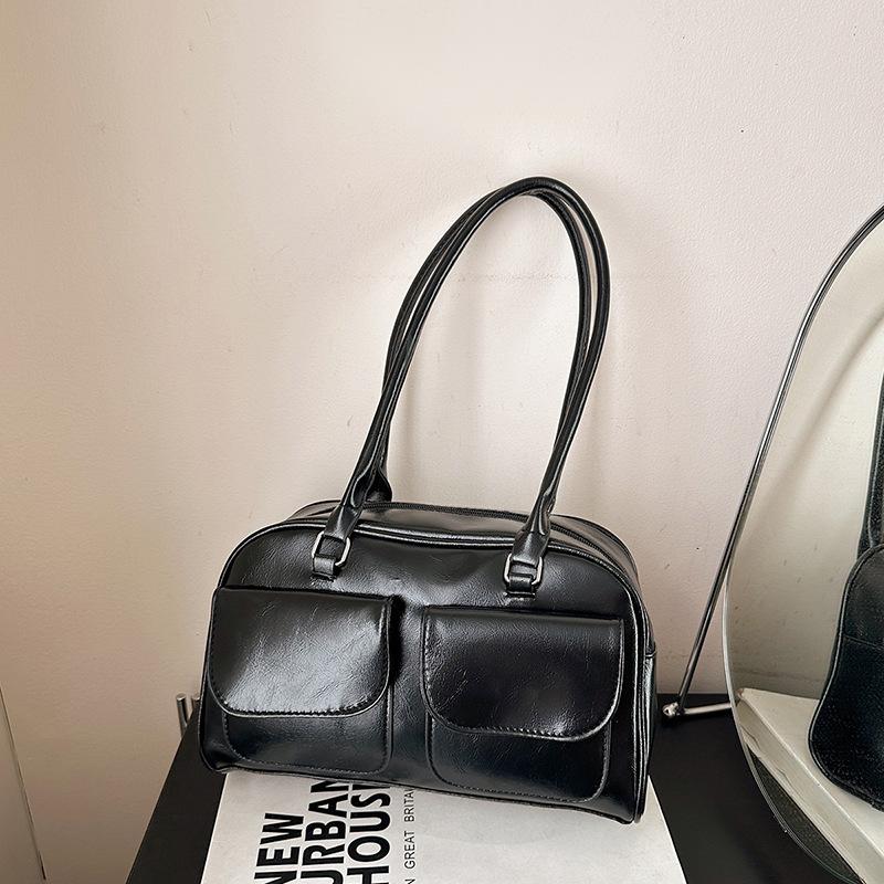 Highquality commuter pillow bag women s new fashionable versatile oneshoulder armpit bag simple and versatile handbag