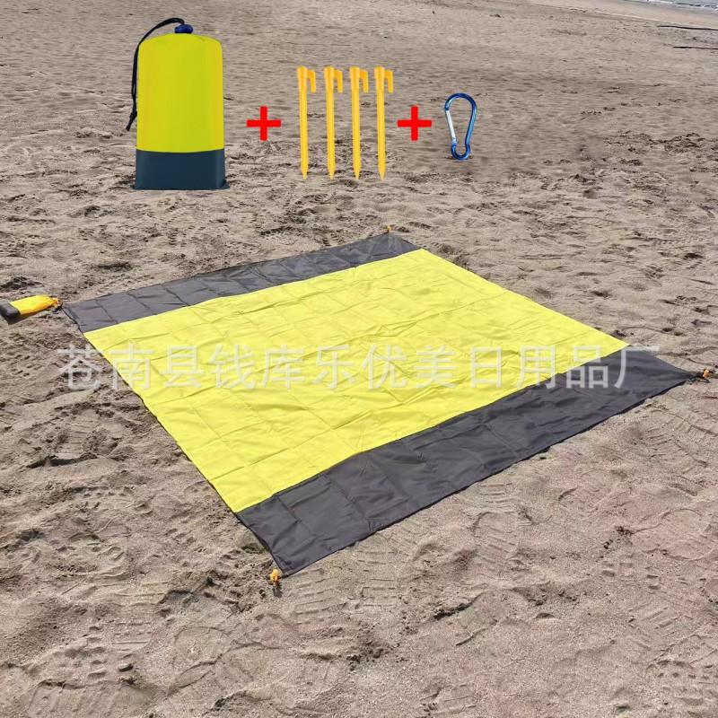 Waterproof Foldable Picnic Blanket Camping Beach Outdoor Use 210x200cm With Sandbags 2-4 Person