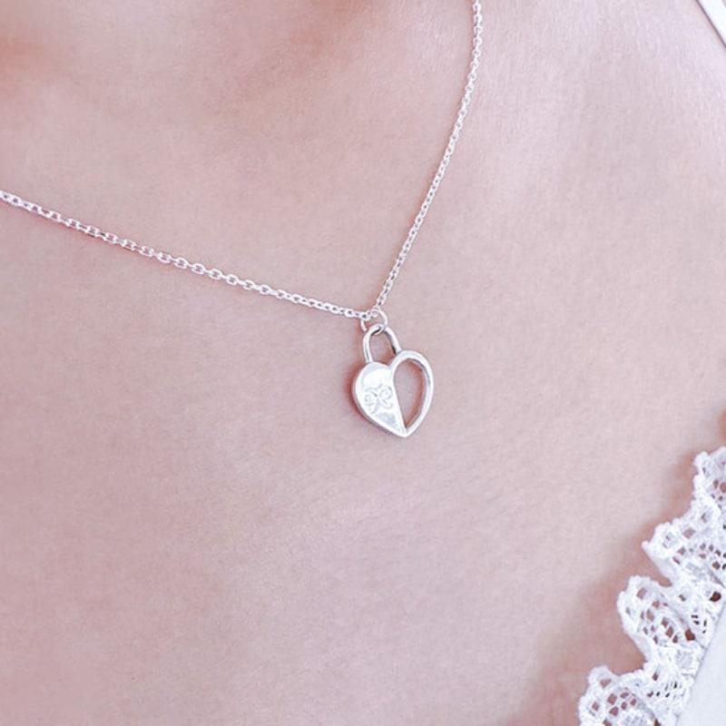 DENERJA LOVE LOCK NECKLACE