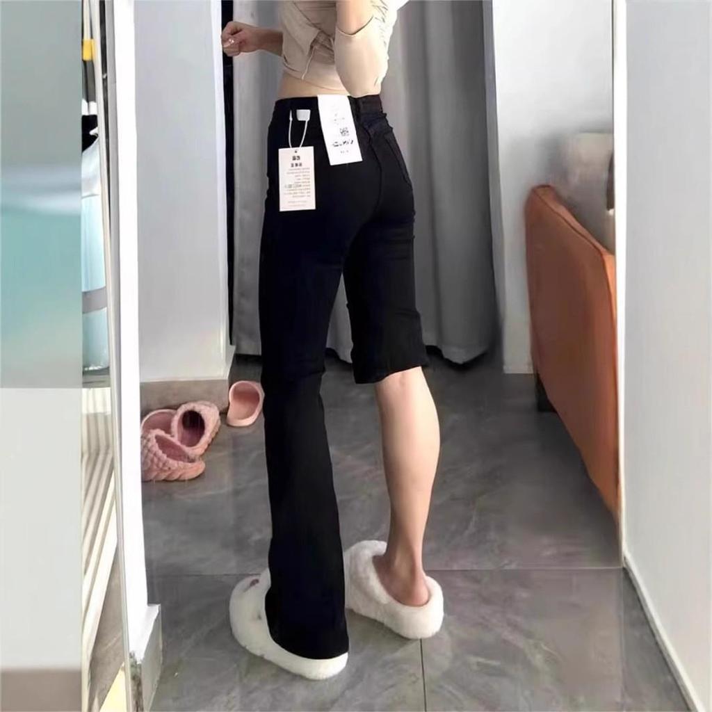 Women's Black High-Waisted Micro-Flared Jeans - 2025 Spring Style, Slimming, Hip-Covering, Elastic Fit for Pear-Shaped Figures.