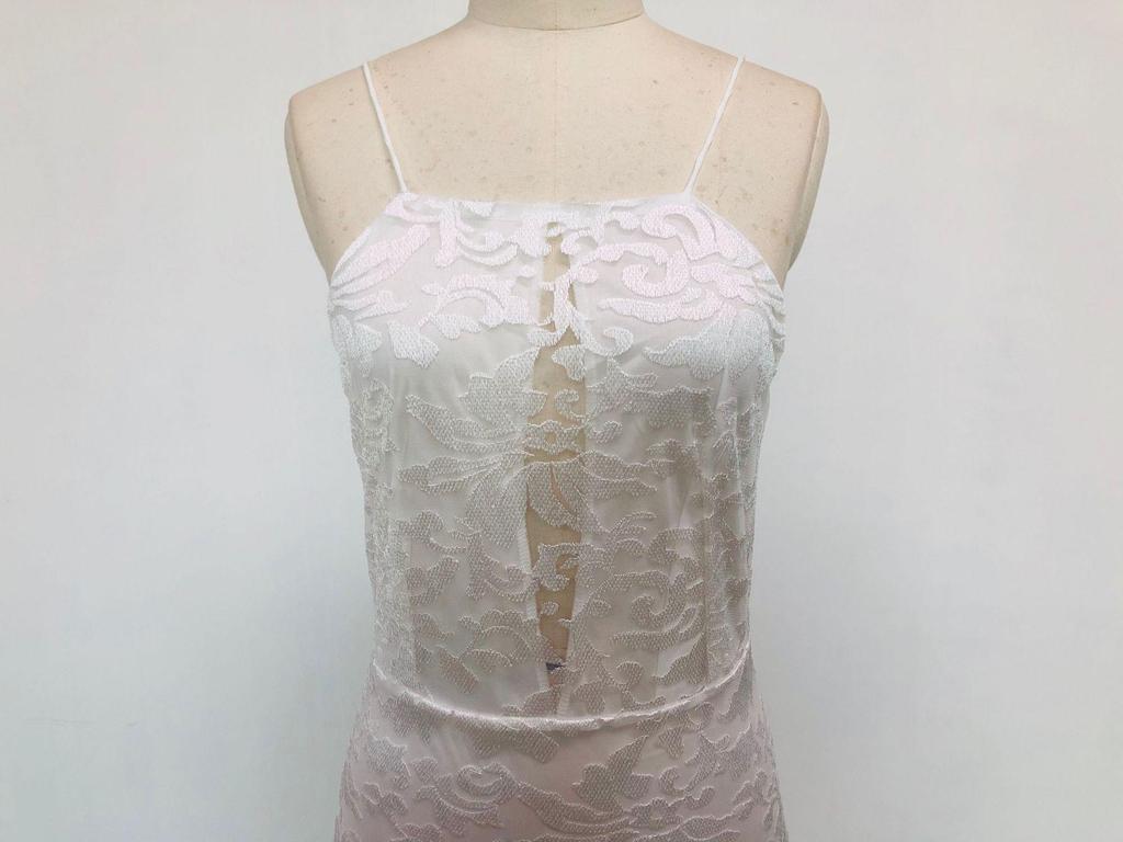 Europäisches & Amerikanisches Sexy Spaghetti-Träger Mesh Stickerei Rückenfreies Abendkleid für Damen