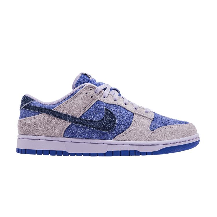 

Nike Dunk Low SE Hydrangeas (Women s) 37.5