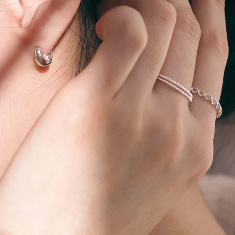 

Buttering BE0041 silver925 EARRING FREE