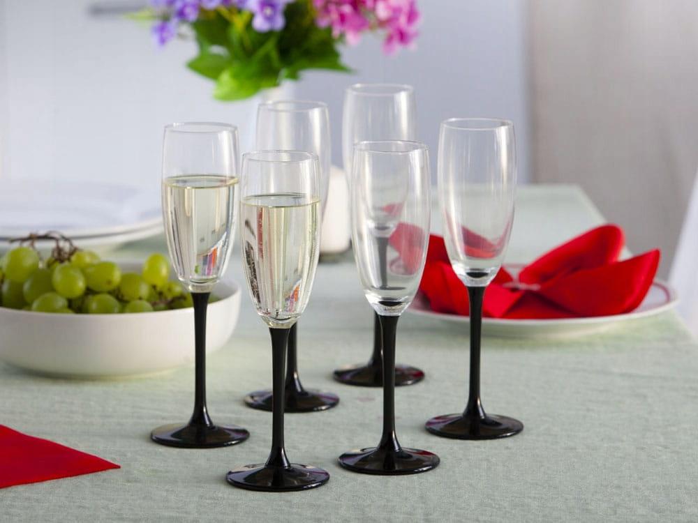ONYX Champagne Glasses