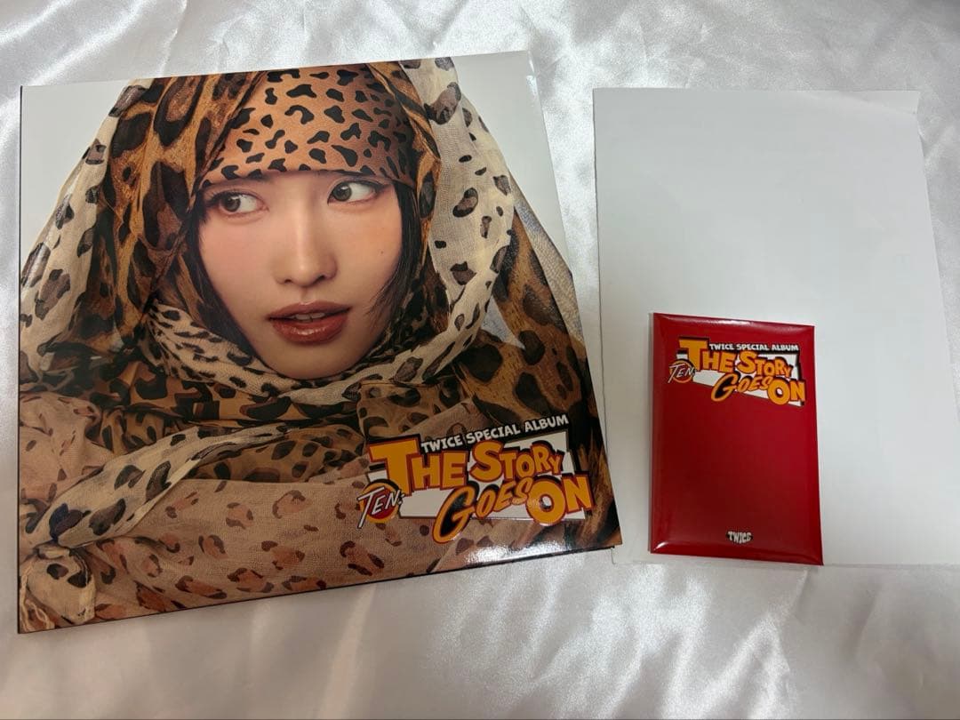 

[USED] TWICE TEN THE STORY GOES ON Momo