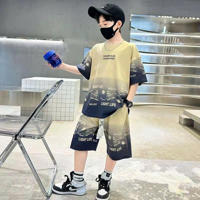 Boys' summer suit made of cool and elastic materials, versatile for casual sports