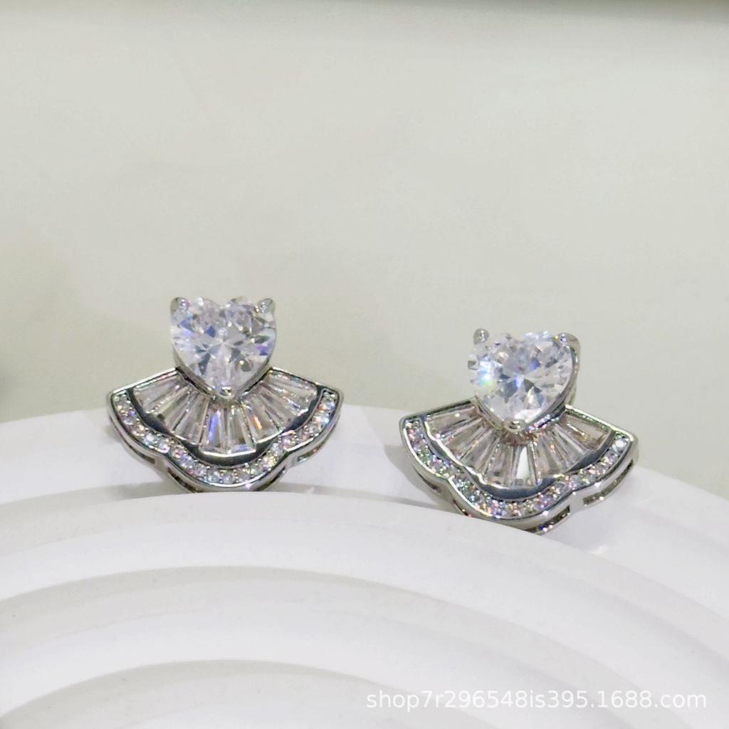 Explosive Fresh And Delicate Love Fan Skirt Stud Earrings Light Luxury Dream Girl Feeling Versatile Style