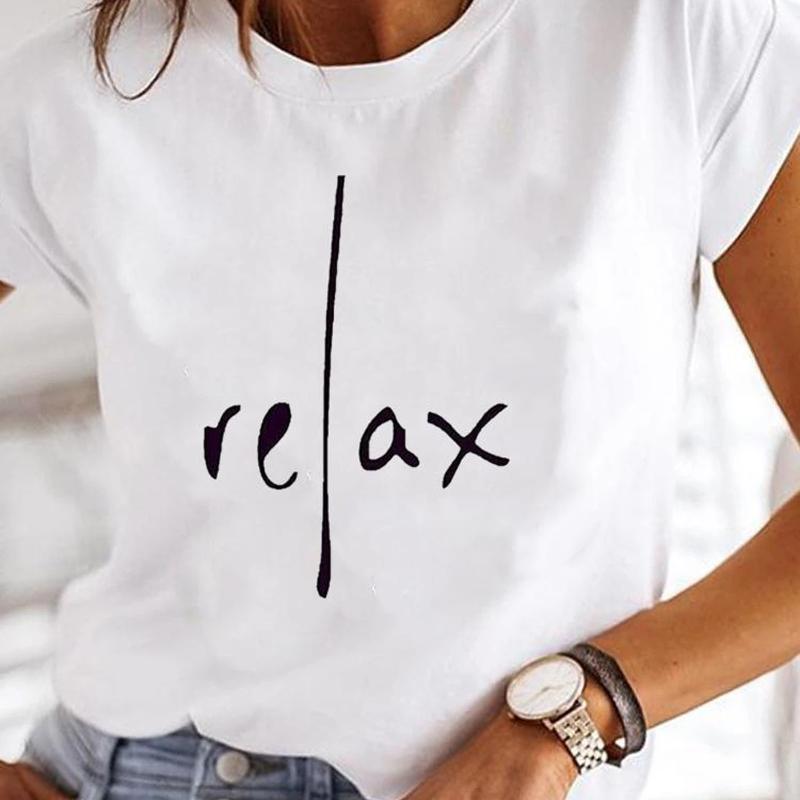 

Casual Short-Sleeve T-Shirt for Women with a Relaxed Fit XL білий