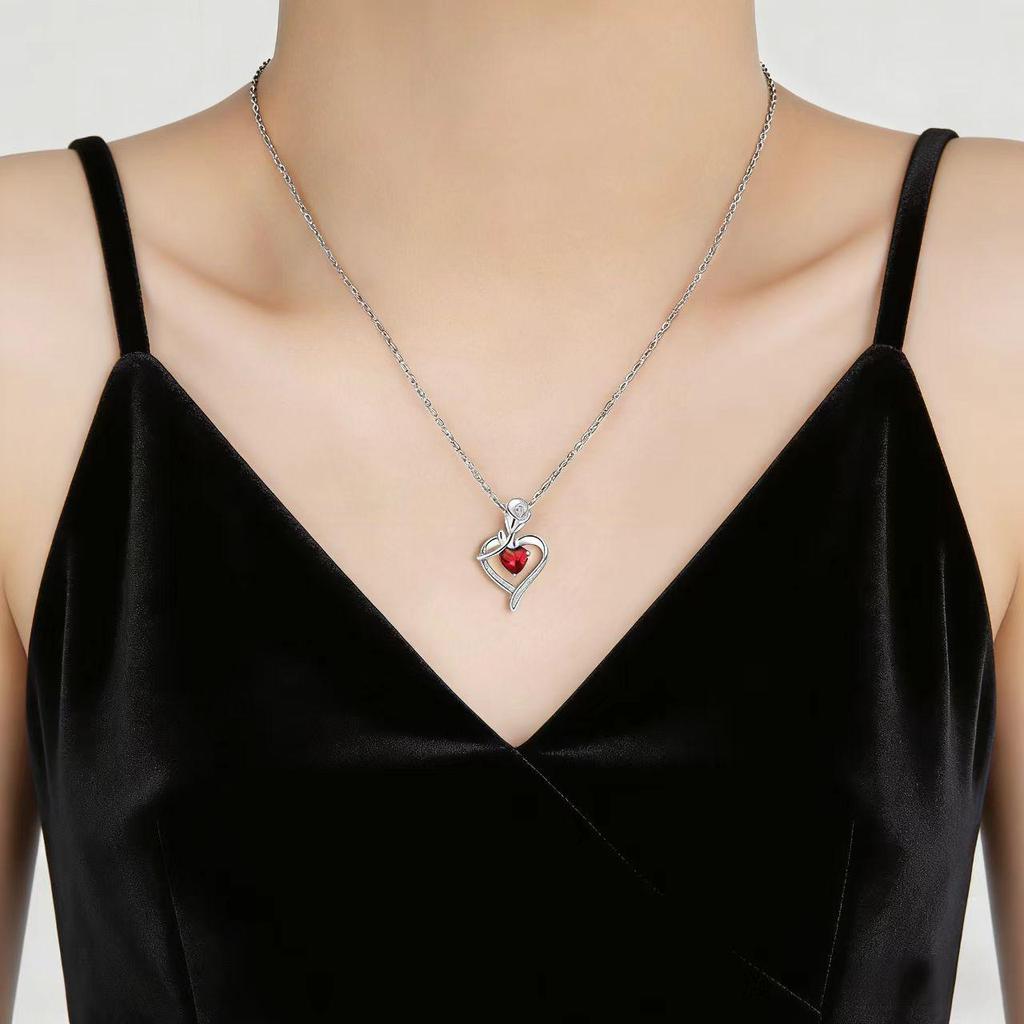Elegante Rose Herz Strassstein Halskette mit hochwertiger Schlüsselbein Kette