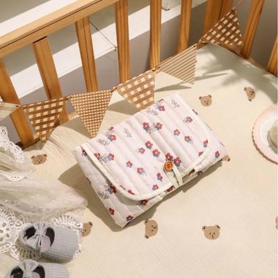 Tapete Acolchoado Coreano para Recém-nascido Respirável Bordado Floral Absorvente de Suor Trocador, Bolsa de Fraldas Dobrável Multiuso para Bebê