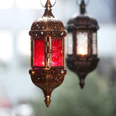 Iron Hanging Candle Holder Vintage Glass Moroccan Tea Light Candle Holder European Style Hollow Candle Holder for Wedding Garden