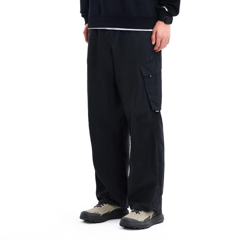 Li Ning Outdoor CF Reflective Ice Feel Comfortable Water Resistant Straight Leg Cargo Pants Men Pants Black AYKW601-3