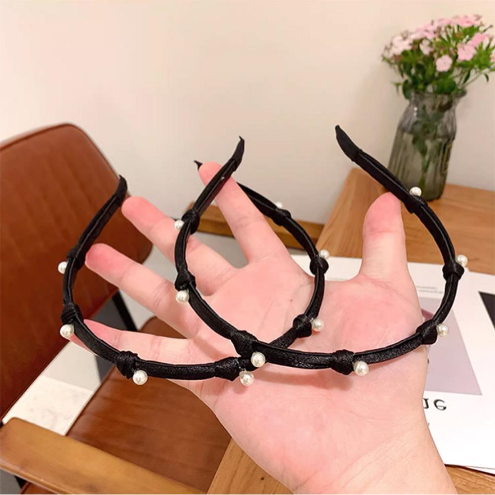 Xiaoxiang Girl Black Bow Pearl Headband - Elegant and Fashionable Hair Accessory