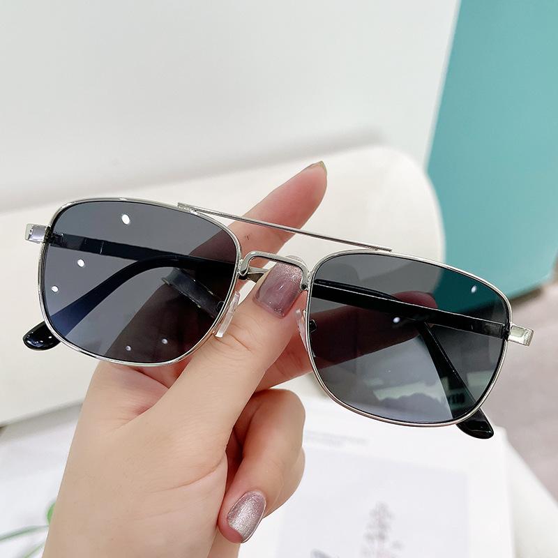 New Small Frame Square Simplicity Sunglasses Women'S Brand Designer Fashion Sun Glasses Women Travel Eyewear Uv400