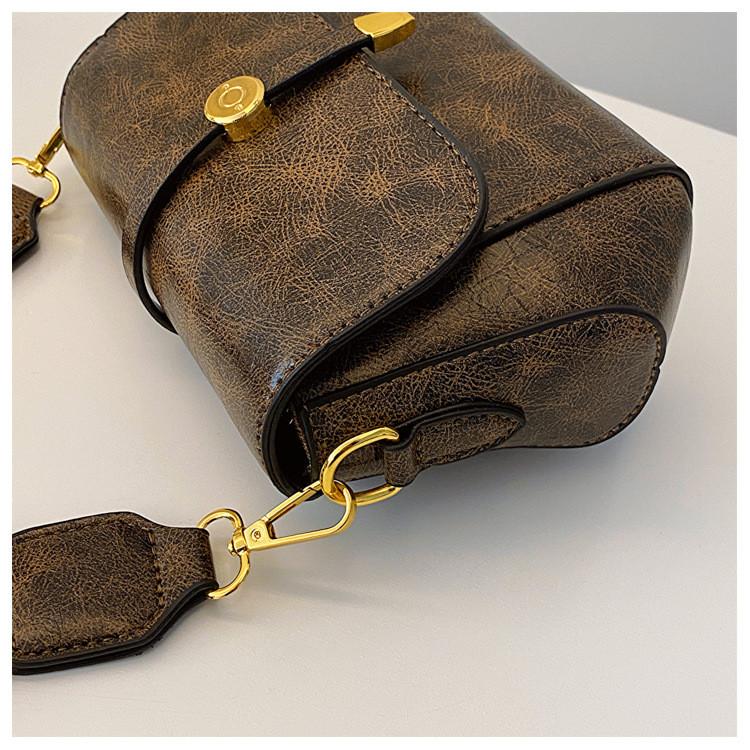 IELGY Fashion Retro Small Square Bag Crossbody All-Match Casual One-Shoulder Female Bag