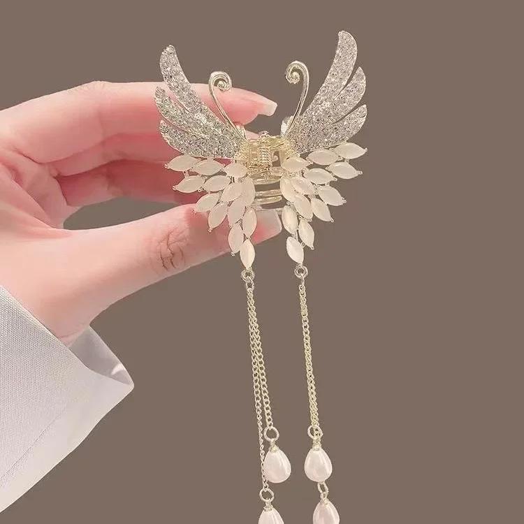 Fashion Metal openwork Hair Claw Butterfly Hair Clips for Women Girl Elegant Ponytail Claw Clip Vintage Hairpin Hair Accessories