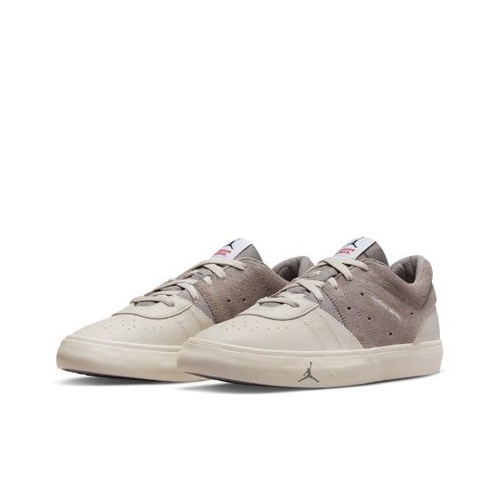 Seria Air Jordan.03 ES Enigma Stone 2022 DN1856-001