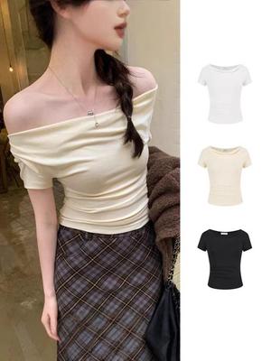 Trendy One-Shoulder Short-Sleeved Women's Slim Top for Summer 2026