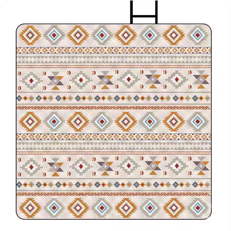 Zhu Chuang Jing Pin Outdoor Waterproof Picnic & Camping Mat