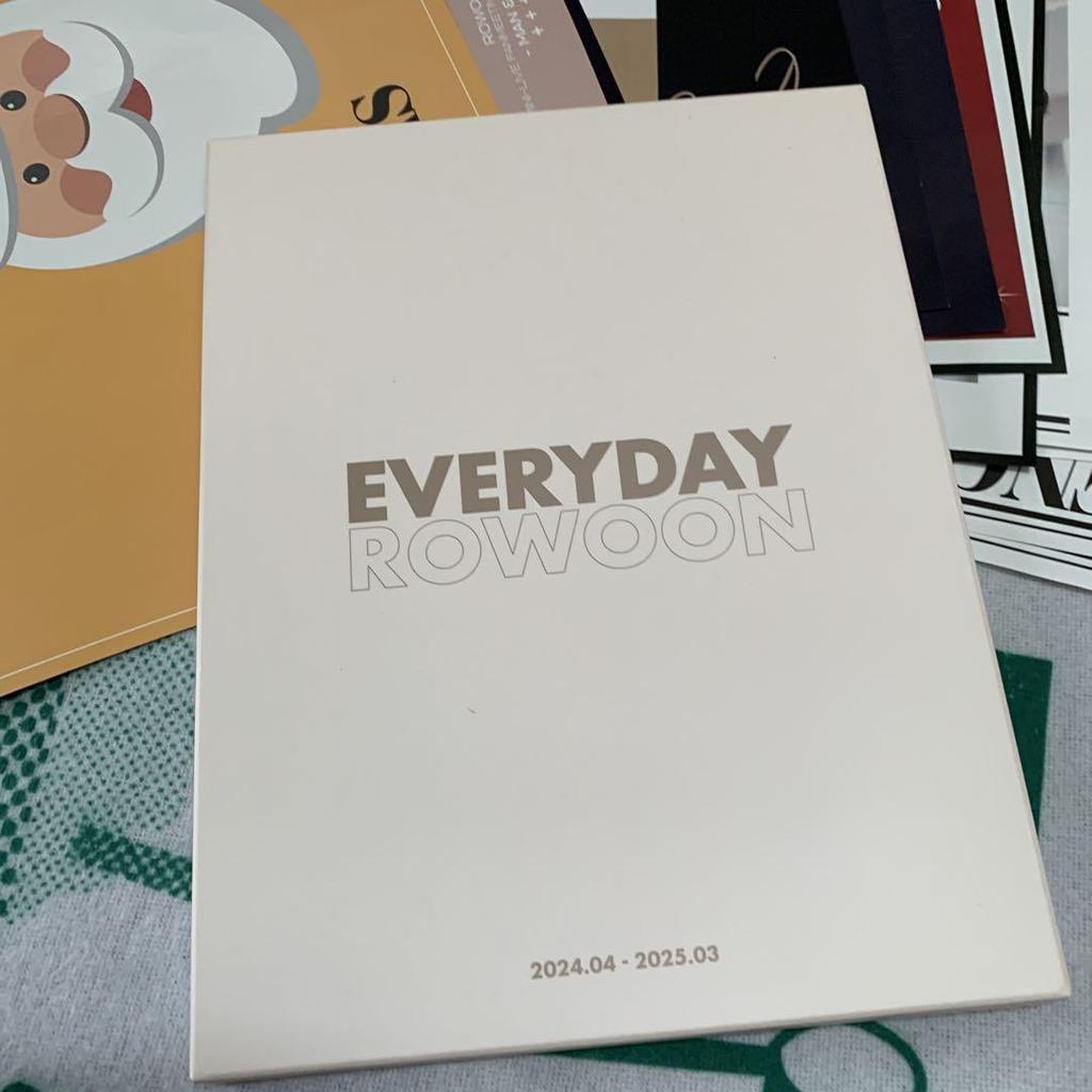 [USED] Korean drama actor Rowoon fan meeting official goods bundle sale