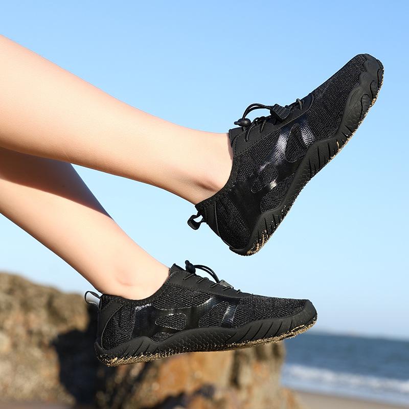 Outdoor light and quick-drying creek shoes men's wading trekking couple swimming beach shoes women's indoor fitness shoes