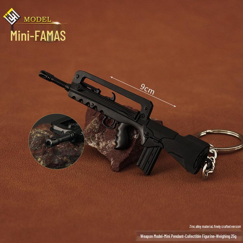 PUBG Chicken Dinner Mini Legierung Schlüsselanhänger: RPG, Raketenwerfer, Desert Eagle, Revolver, SVD, Beretta Waffenanhänger.
