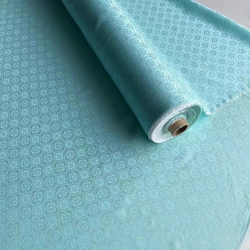 100x114cm Four-Leaf Diamond Jacquard Silk Sambu Satin for New Chinese-Style Qipao, Hanfu, and Traditional Garments