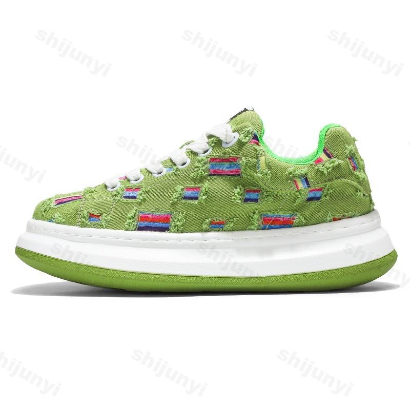Fashion 2025 Spring New Men's Thick Sole Height Increasing Versatile Fashion Trend Casual Shoes Non Slip Low Cut Comfortable Comfortable