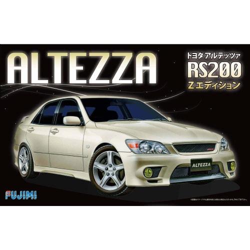 1/24 Inch-Up Series No. 27 Toyota Altezza RS200 Z Edition Plastic Model