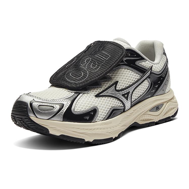 Mizuno Racer S