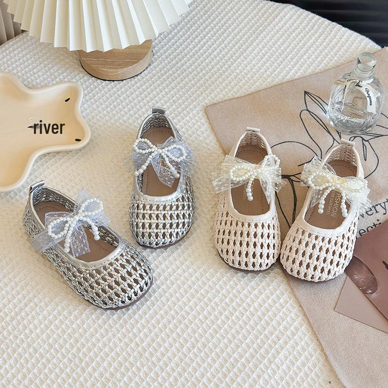 Spring 2026 Baby Girl Bow Princess Walker Shoes - Hollow Weave Leather