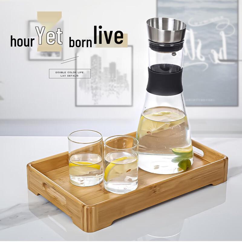 Diller Heat-Resistant Glass Water Pitcher with Lid