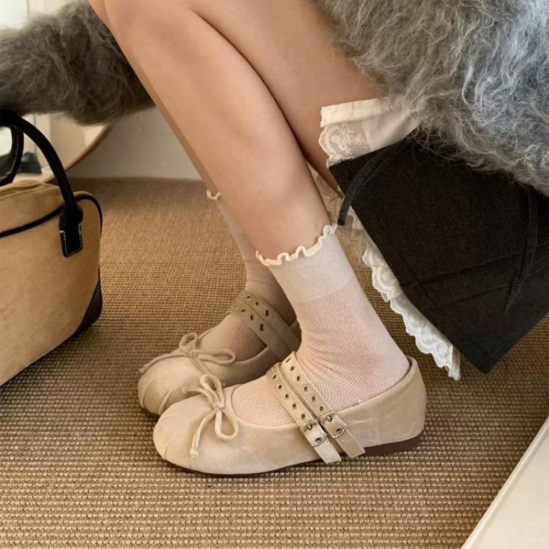 Lolita Socks Spring and Summer Hollow Lace Bowknot Thin Breathable White Stockings Middle Tube Casual Black Socks