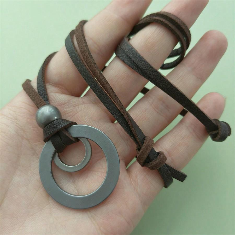 Vintage-Inspired Double Circle Alloy Pendant BrownLeather Chain Necklace with Adjustable Velvet Cord Bohemian Western Rustic Style