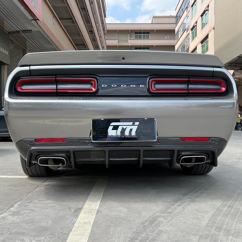 Dodge Challenger Carbon Fiber Rear Lip Spoiler: Four-Outlet Design for Small Body Kit Modification