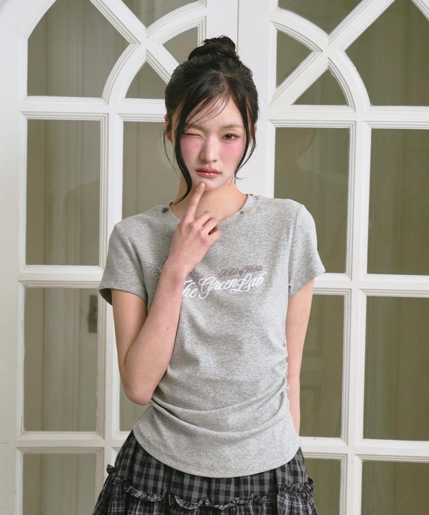 THE GREEN LAB Studded Graphic Shirred Short Sleeve Tee [Melange Gray]