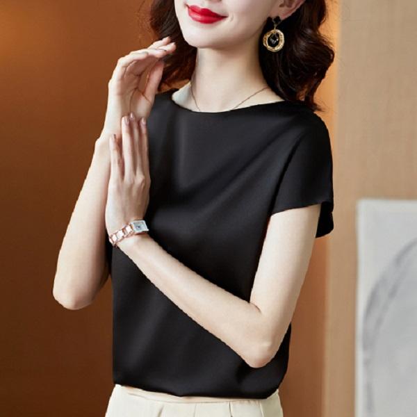 Summer Korean Fashion Silk T-shirts for Women Vintage Satin Tops for Women Short Sleeves Loose Office Lady Shirts