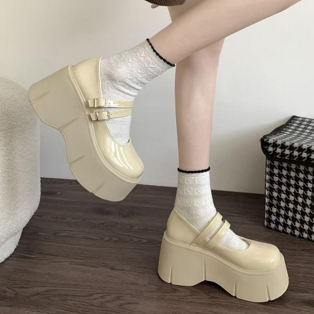 White High-heeled Small Leather Shoes, New French New Shoes In Autumn, Retro Thick-soled Heightened Japanese Muffin Single Shoes