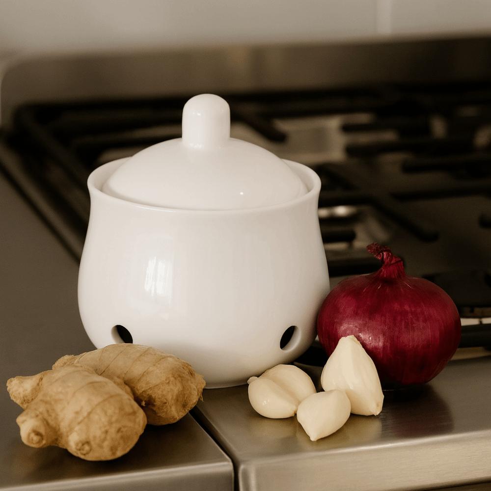 Breathable Ventilated Garlic Keeper Ceramic Garlic Container Kitchen Storage Can  Onions