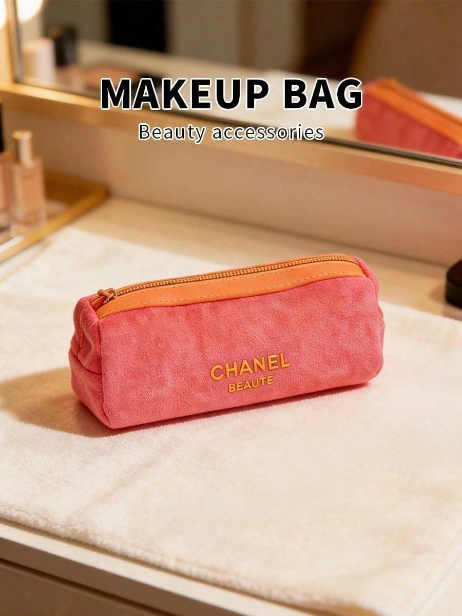 Розовая косметичка-карандаш CHANEL BEAUTE, Мини-косметичка на молнии, Аксессуар для макияжа от люксового бренда розовый
