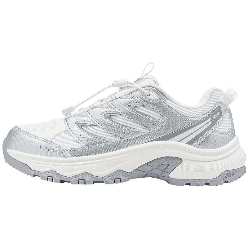 

Xtep Zhuisan 2 Series Hiking & Outdoor Shoes 38 (EU 38.5)
