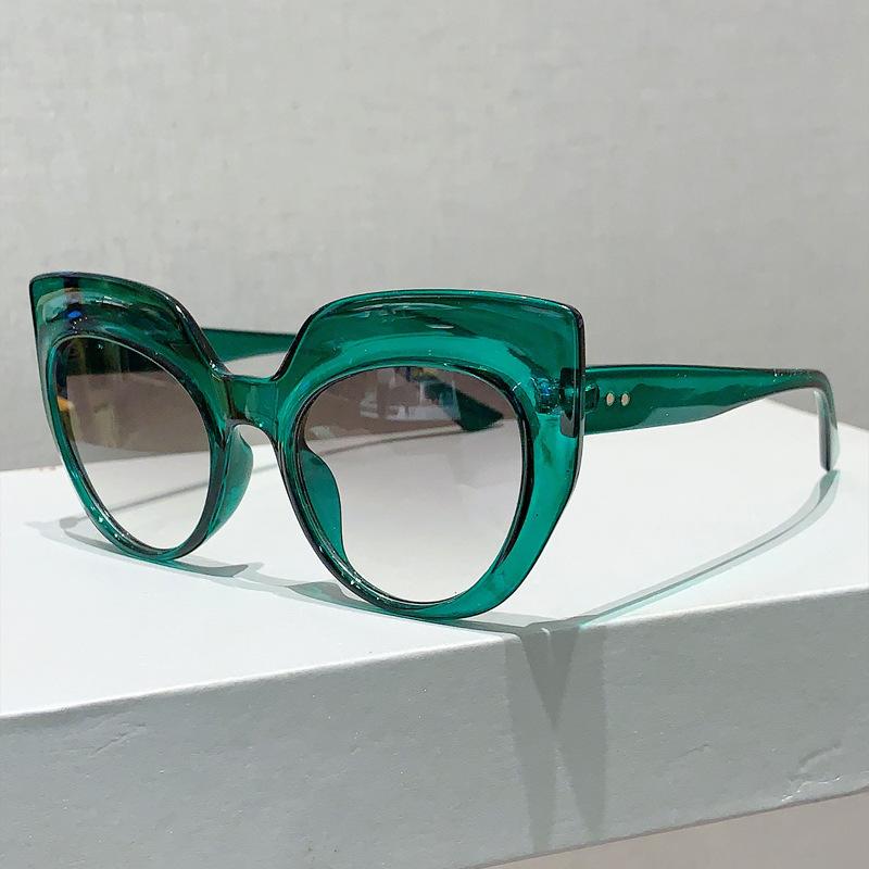 Retro UV400 Cateye Sunglasses Oversized Black Frame Women Summer Shades Female Fashion Glasses