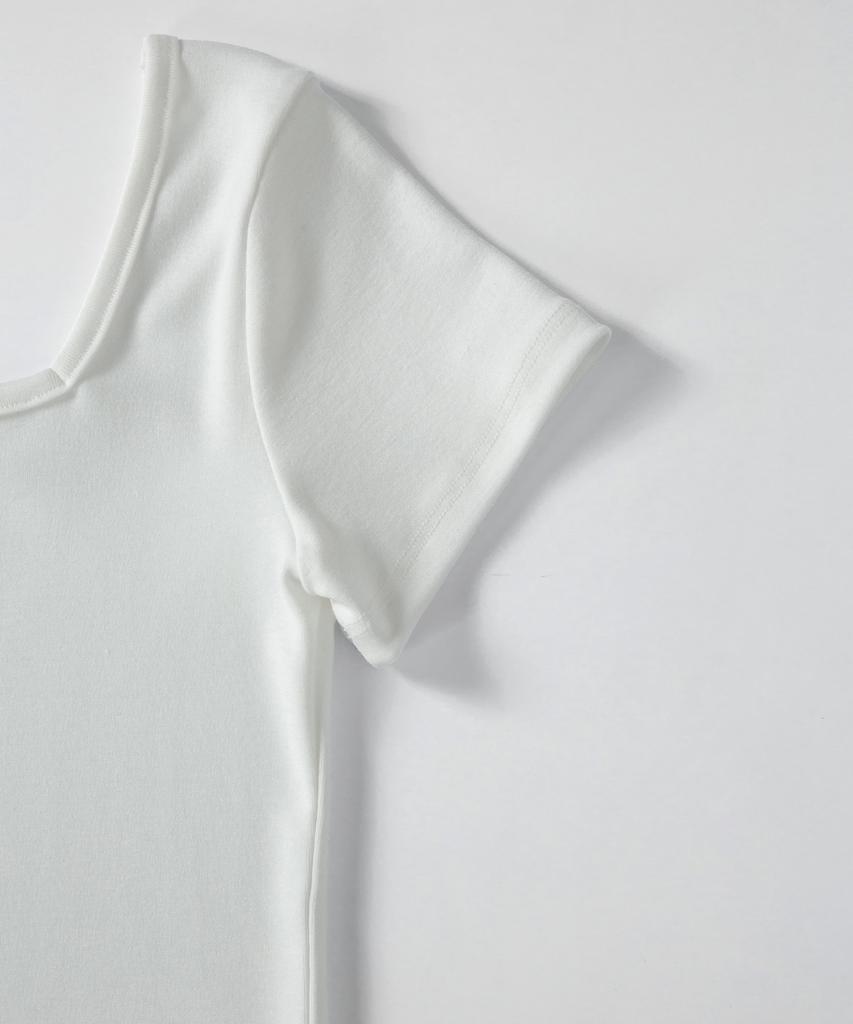 Aejeuon Square Line Tee / White