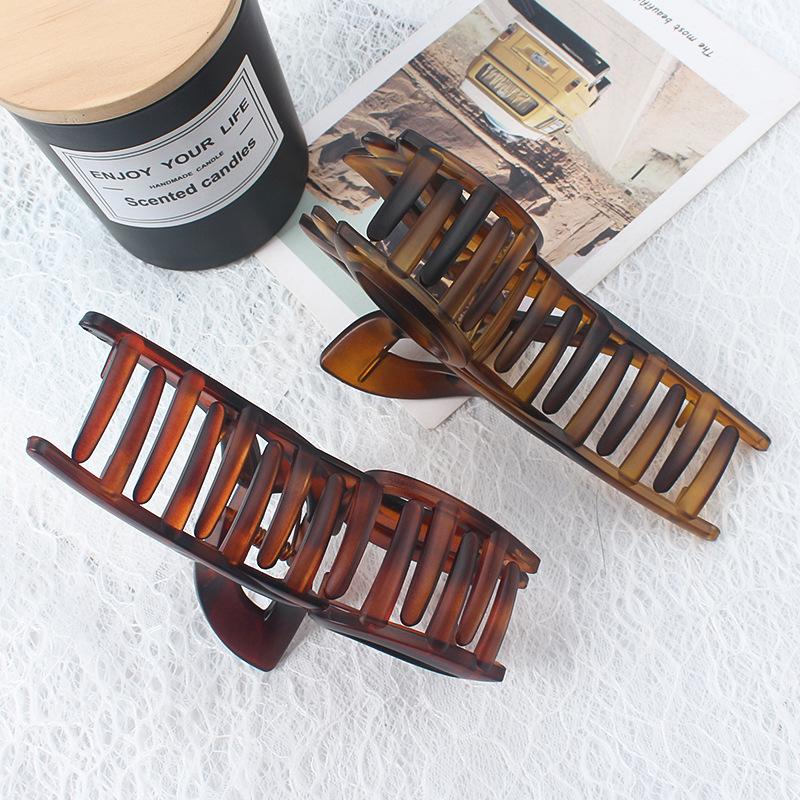 Tulip Frosted Tortoiseshell Hair Clip: Elegant Autumn Hair Accessory for Women