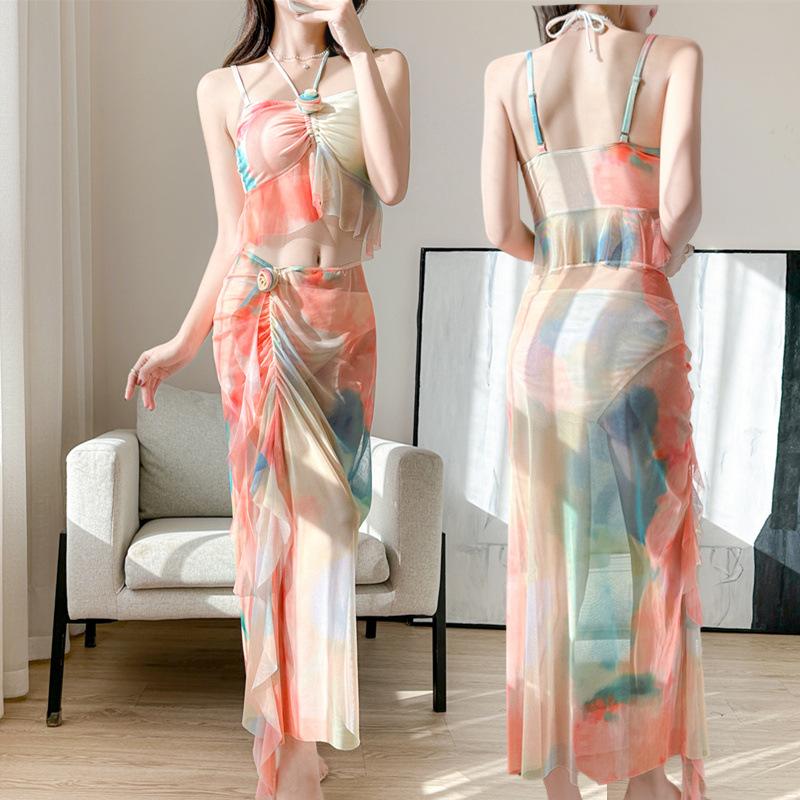 2025 New Bikini Bikini Split Swimsuit Female Internet Celebrity Vacation Hot Spring Senior Sense Beach Swimsuit