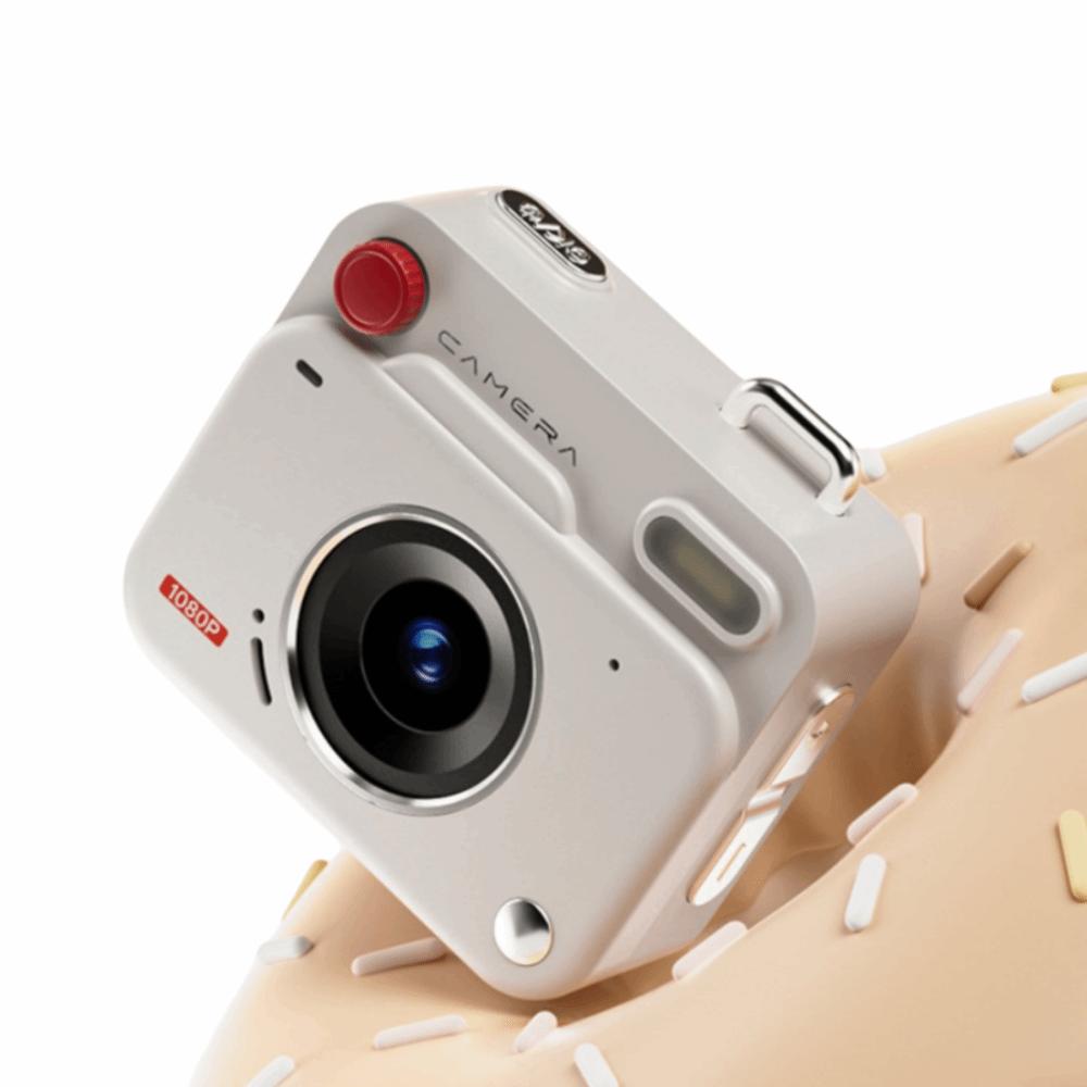High Pixel Mini Digital Camera Compact CCD Camera Pocket Camera Retro Camera Student