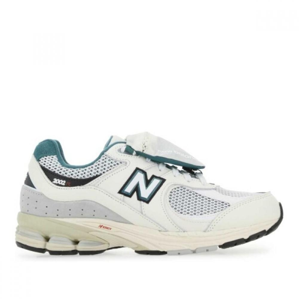 

New Balance Mesh Sneakers M2002rvd Seasalt US8
