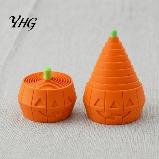 Small Pumpkin Collectible Halloween Stress Toy, Retractable Spiral Fidget Sensory Toy for Portable Anxiety Relief Kids Adults, 3D Printed Desktop