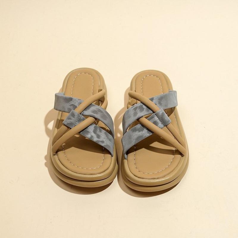 

Cross strap show feet thin sandals new summer leisure seaside vacation one-word thick bottom drag 40 светло-серый