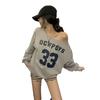 Amerikanischer Retro-Pullover mit Buchstabenaufdruck und schrägem Schulterdesign für Damen, Herbst-Design-Gefühl, Spice-Girl-Stil, lässiges lockeres Langarm-Off-Shoulder-Oberteil